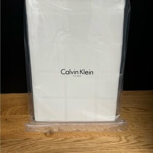 New Calvin Klein Home Rectangle Tablecloth  Satin Band White Table Cloth 60x104"